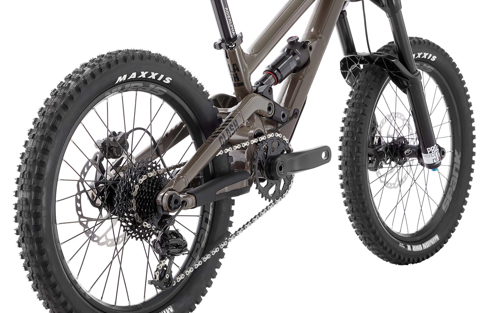 COMMENCAL CLASH 20 V1 DIRT 3 COMMENCAL CLASH 20 V1 DIRT – Image 3