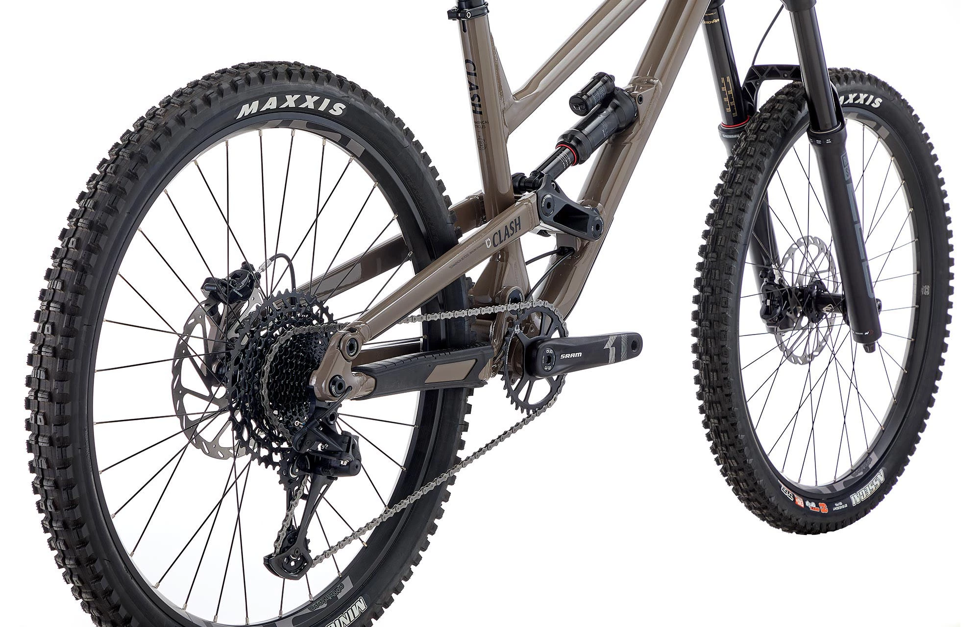 COMMENCAL CLASH RIDE DIRT 3 COMMENCAL CLASH RIDE DIRT – Image 3