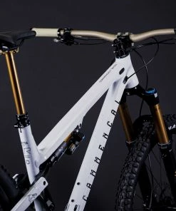 COMMENCAL META TR GLITTERY PURE WHITE 10 COMMENCAL META TR GLITTERY PURE WHITE -Transmission vélo de route Ventes 2023 22METATRALCWH 02 2000