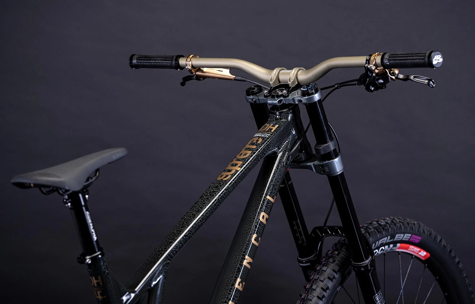 COMMENCAL SUPREME DH V5 WRINKLED GREY 2 COMMENCAL SUPREME DH V5 WRINKLED GREY – Image 2