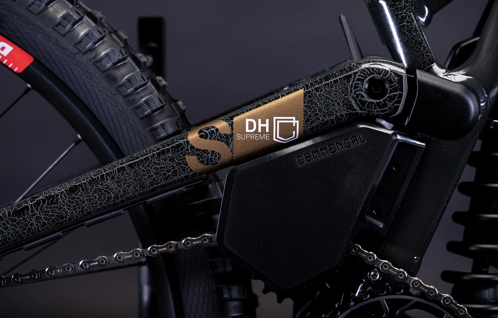 COMMENCAL SUPREME DH V5 WRINKLED GREY 7 COMMENCAL SUPREME DH V5 WRINKLED GREY – Image 7