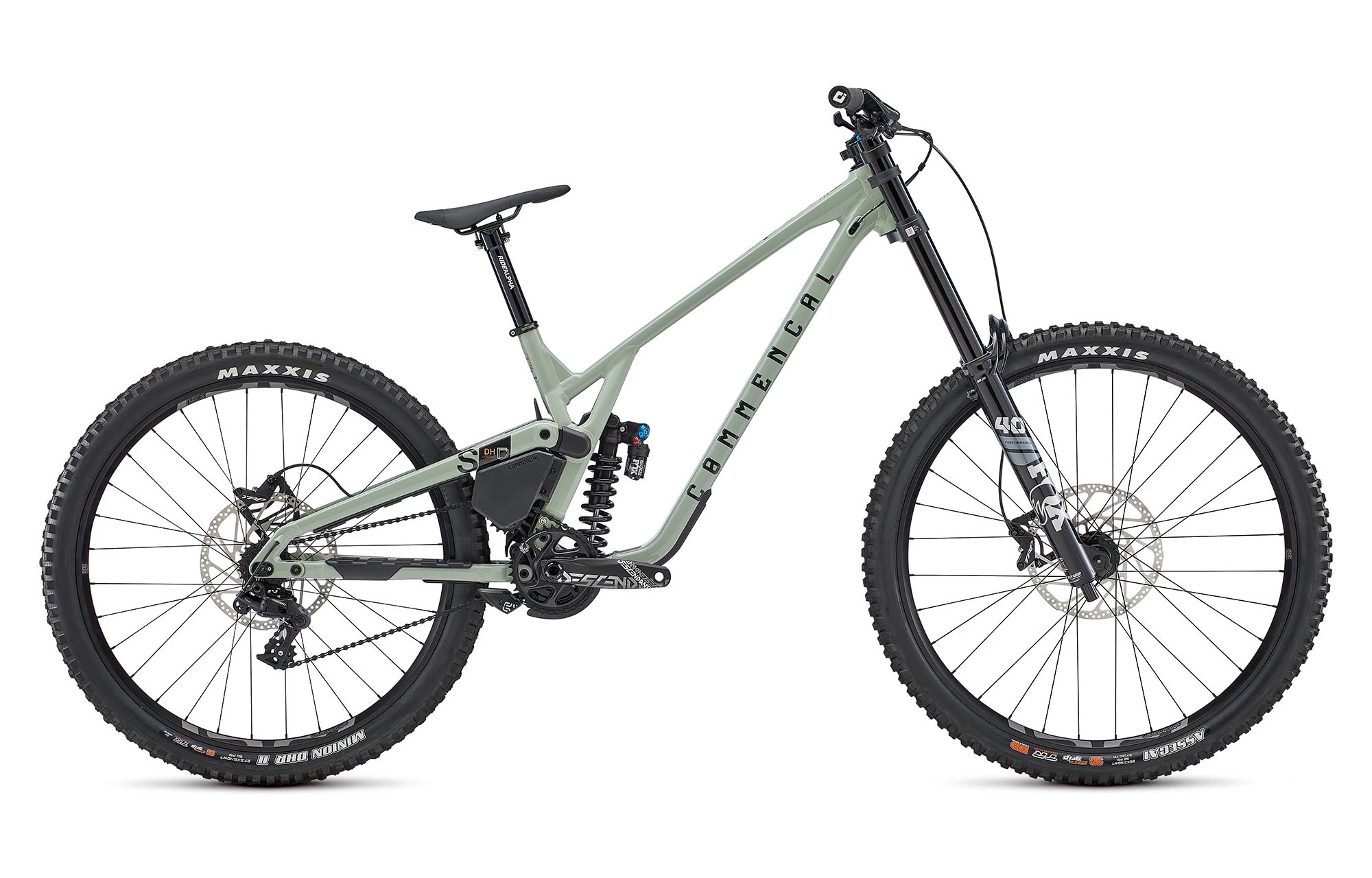 COMMENCAL SUPREME DH V5 ESSENTIAL HERITAGE GREEN 1 COMMENCAL SUPREME DH V5 ESSENTIAL HERITAGE GREEN