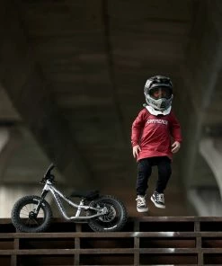 MAILLOT KIDS COMMENCAL PERSONNALISABLE RED 10 MAILLOT KIDS COMMENCAL PERSONNALISABLE RED -Transmission vélo de route Ventes 2023 T21MTMLKAR 06 2000