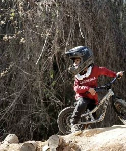 MAILLOT KIDS COMMENCAL PERSONNALISABLE RED 11 MAILLOT KIDS COMMENCAL PERSONNALISABLE RED -Transmission vélo de route Ventes 2023 T21MTMLKAR 07 2000