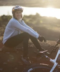 MAILLOT MANCHES LONGUES COMMENCAL LIGHT GREY 15 MAILLOT MANCHES LONGUES COMMENCAL LIGHT GREY -Transmission vélo de route Ventes 2023 T21MTMLLG 07 2000