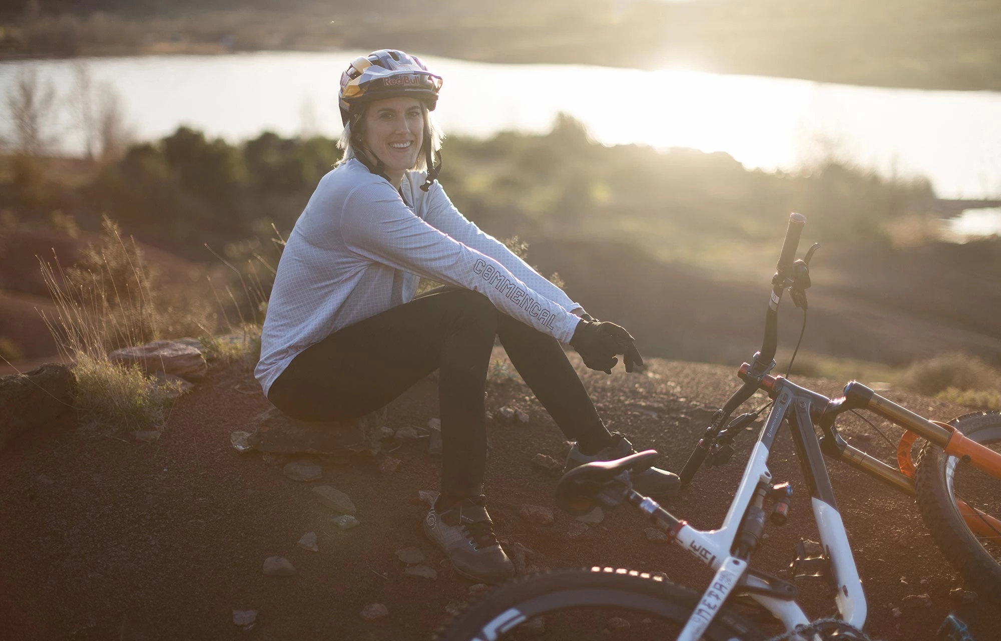 MAILLOT MANCHES LONGUES COMMENCAL LIGHT GREY 7 MAILLOT MANCHES LONGUES COMMENCAL LIGHT GREY – Image 7