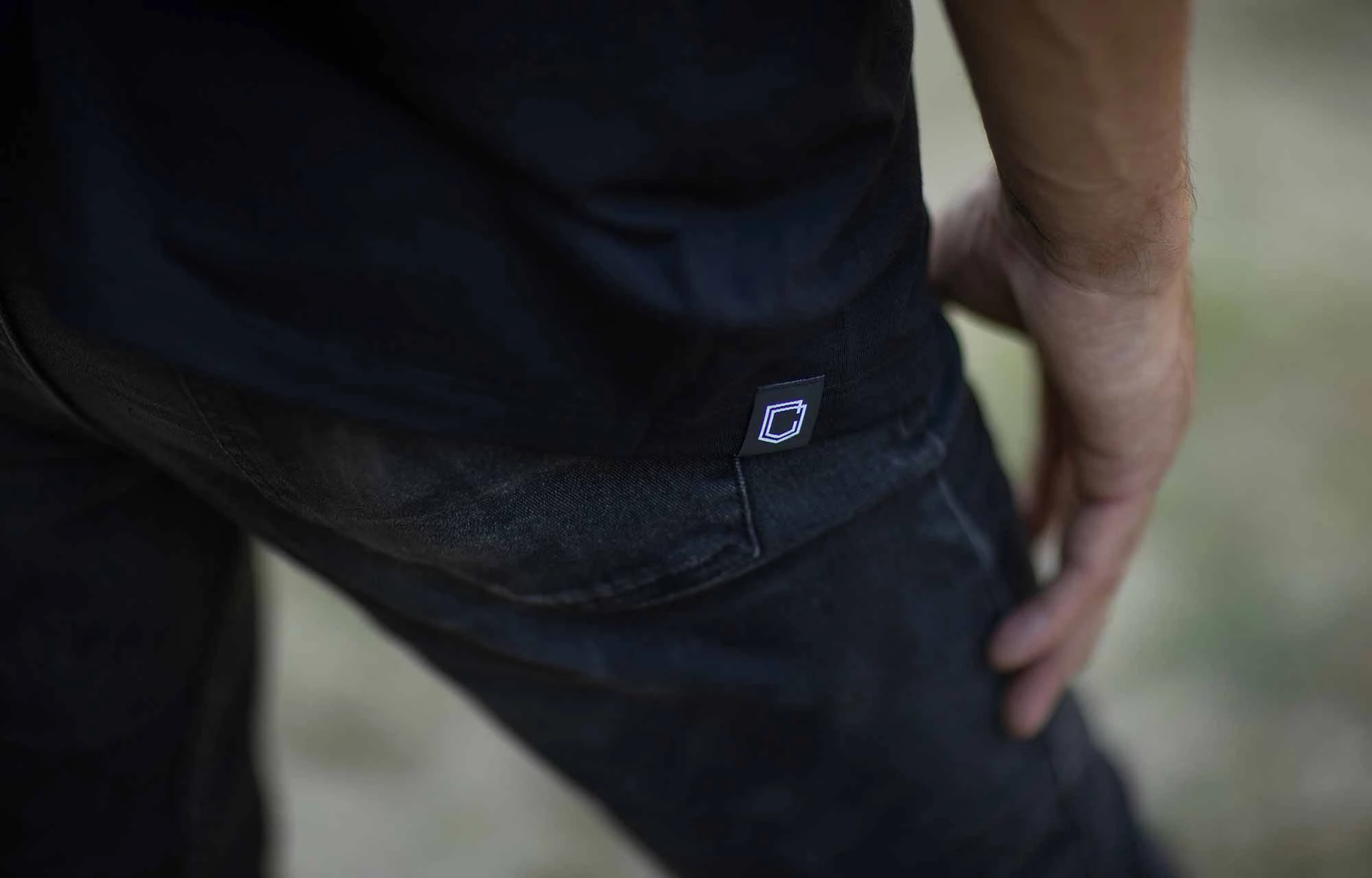 TECH-TEE COMMENCAL MANCHES COURTES BLACK NEON 6 TECH-TEE COMMENCAL MANCHES COURTES BLACK NEON – Image 6