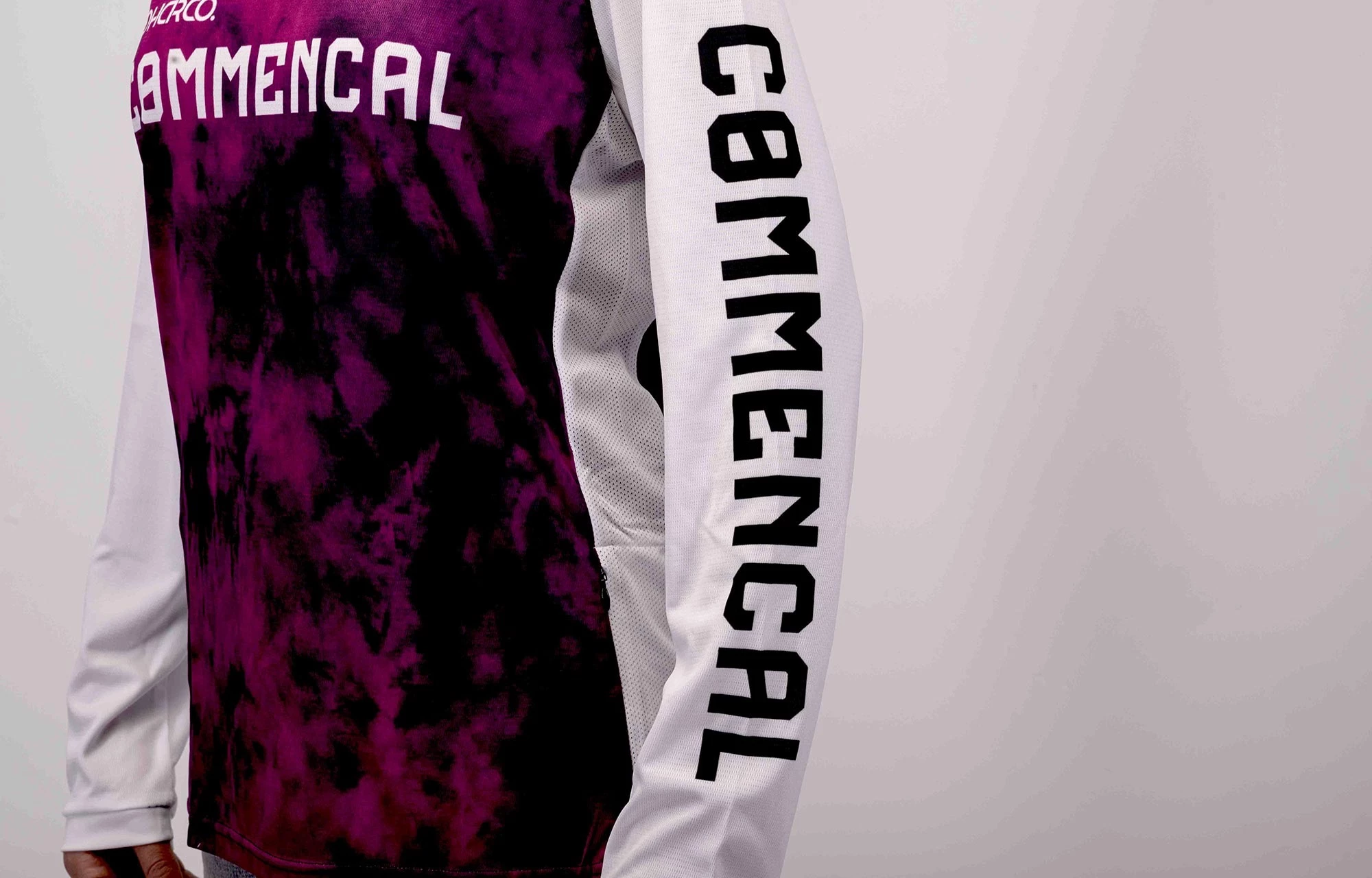 MAILLOT MANCHES LONGUES COMMENCAL-DHARCO WOMEN TEAM REPLICA PINK 5 MAILLOT MANCHES LONGUES COMMENCAL-DHARCO WOMEN TEAM REPLICA PINK – Image 5