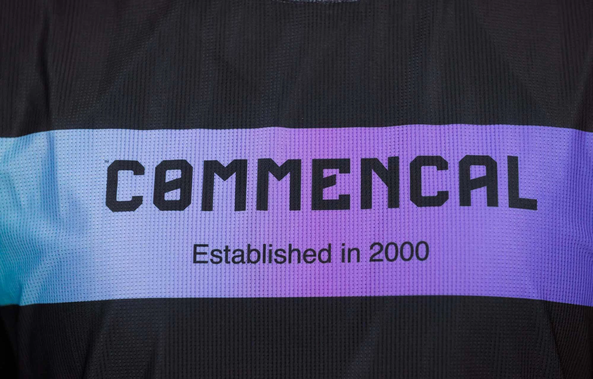 MAILLOT MANCHES LONGUES COMMENCAL WOMEN RACE GREY POLYCHROM 3 MAILLOT MANCHES LONGUES COMMENCAL WOMEN RACE GREY POLYCHROM – Image 3