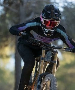 MAILLOT MANCHES LONGUES COMMENCAL WOMEN RACE GREY POLYCHROM 15 MAILLOT MANCHES LONGUES COMMENCAL WOMEN RACE GREY POLYCHROM -Transmission vélo de route Ventes 2023 T22MLWRACGRPC 07 2000