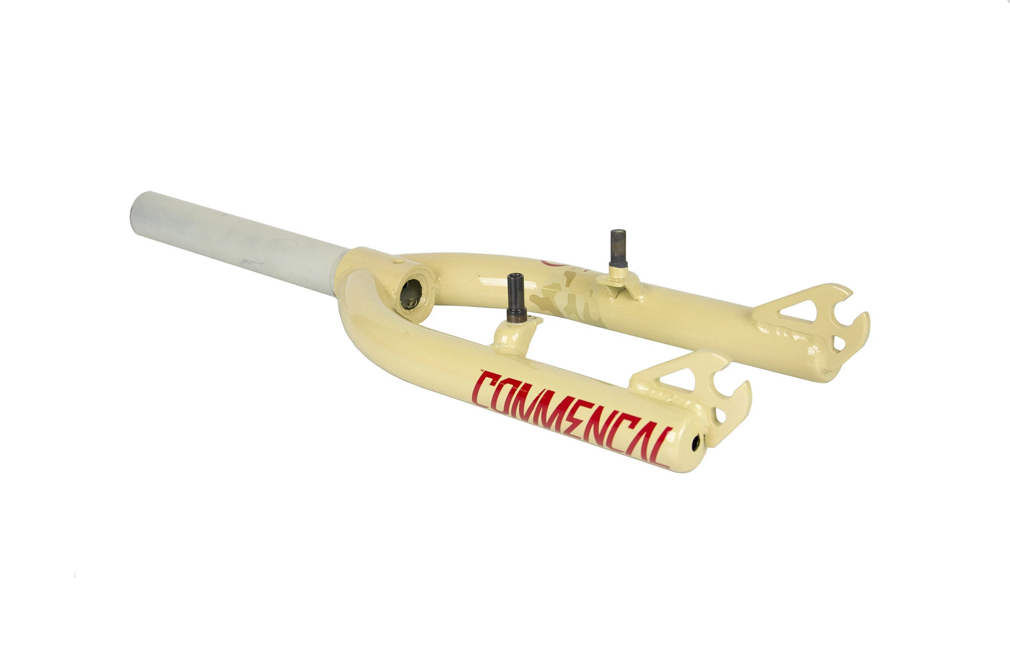 FOURCHE RAMONES 16 TEAM 2 FOURCHE RAMONES 16 TEAM – Image 2